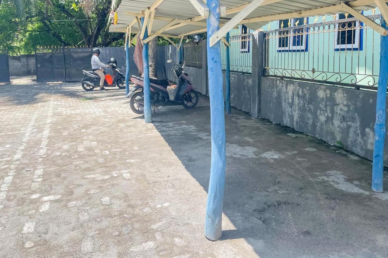 Ekas Beach Guesthouse Mitra Reddoorz Bagian luar foto